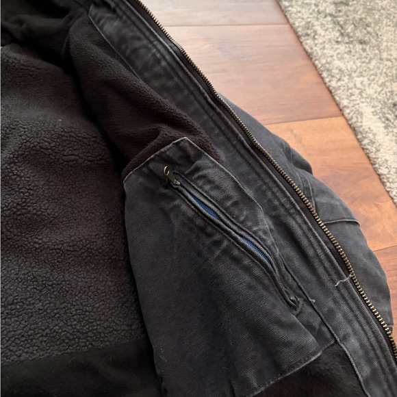 Carhartt Sherpa lined Jacket - Picture 5 of 6